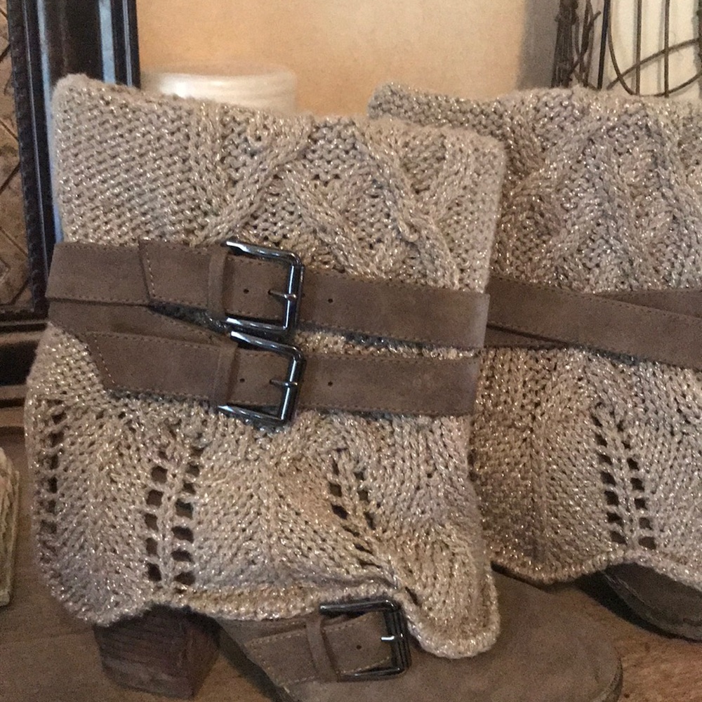 These adorable boots